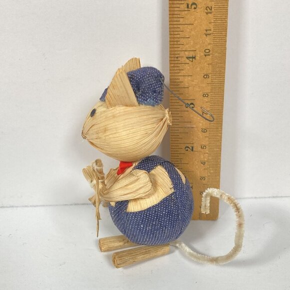 Vintage Corn Husk Mouse w Fishing Pole and Fish, 3.75 inches, Christmas Ornament - Picture 4 of 4